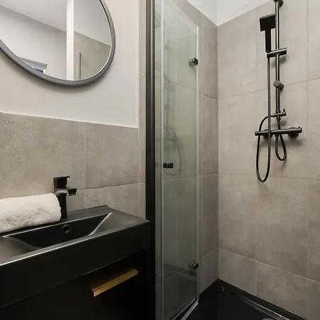 Апартаменты Rent Like - Spacious Studio With Balcony Slonimskiego 2 *